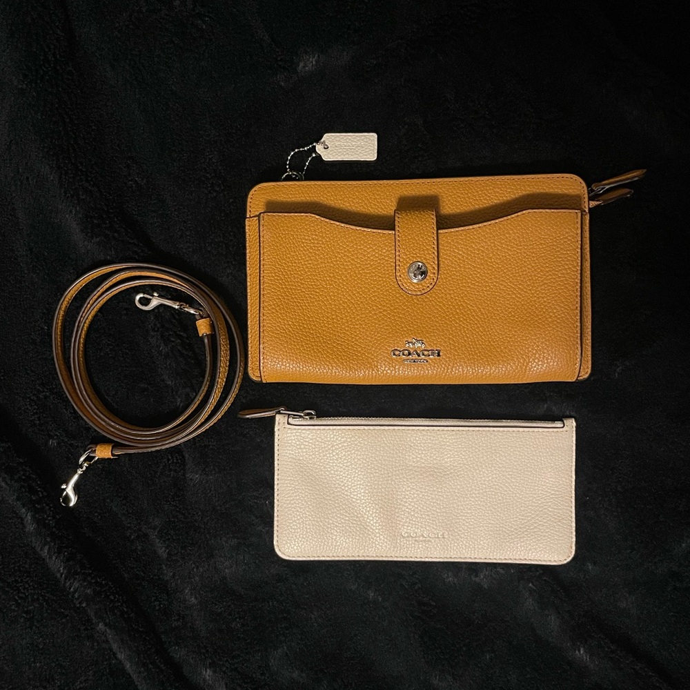 Coach - Noa Pop Up Messenger in Light Saddle/Chalk/Silver
